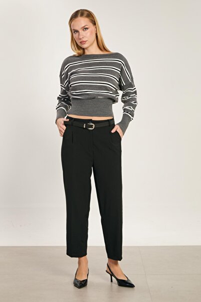 BARRELS AND OIL Women's Belted Carrot Trousers - Black