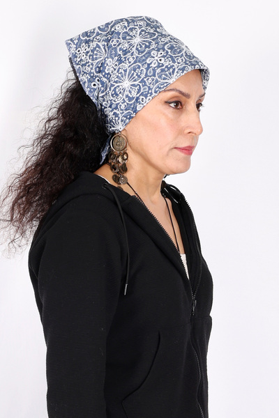 Store Patterned Bandana Scarf