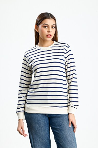 Madame QAN's basic guler rotund Regular Swea tricou