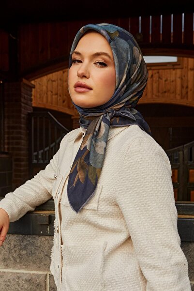 LuvenSara وشاح أوسكار |   مطر أزرق داكن