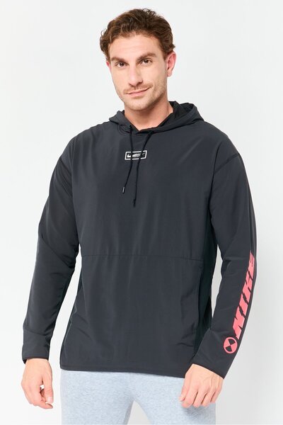 Nike Men Standard Fit Long Sleeve Training Hoodie, Black