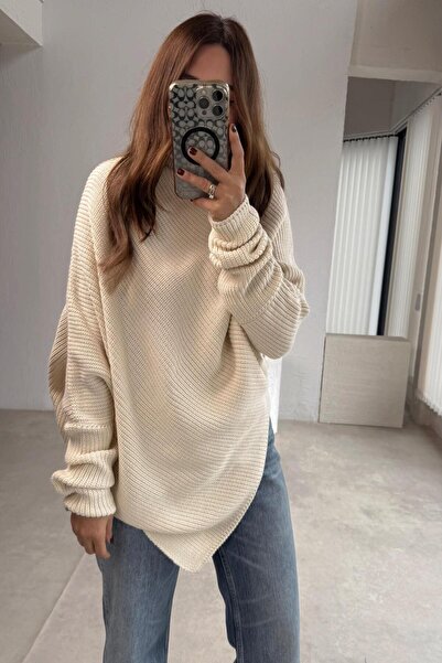 ELVAN TOLON Ecru Asymmetrical Sweater
