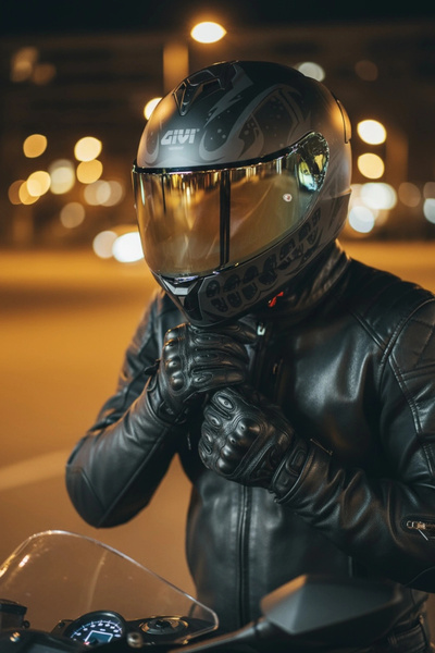 Givi 50.X BONES Siyah / 1 Renkli 1 Şeffaf Vizörlü Motosiklet Kask