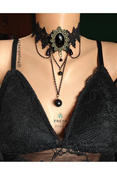 Freya Gothic Dantel Choker Sallantılı Kolye