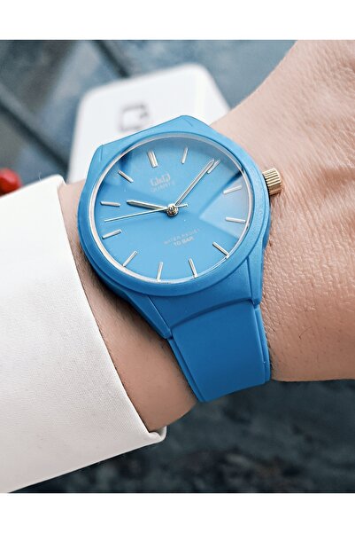 Q&Q Unisex Mavi Silikon Kayışlı 10 Atm Su Geçirmez Kol Saati