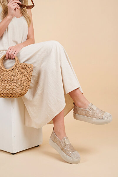 FEMME Women's Sneaker Oval Toe Elastic Lace Embroidered Casual Shoes İsla