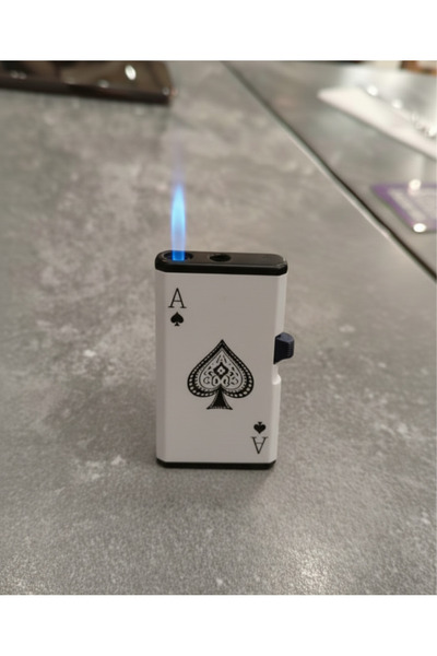 Puffly Hediyelik Poker İskambil Kartı Şeklinde Rüzgar Çakmak Erkek Arkadaşa Hediye Yılbaşı Doğum Günü Hediyesi