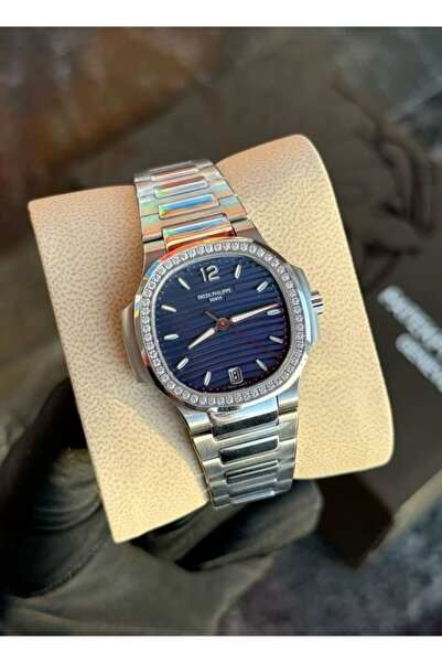 Patek Philippe ساعة بتك فلب نوتيلوس نسائية - استيل بإطار رزكون