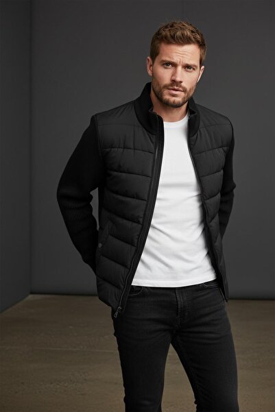 Sarar معطف أسود من Interview Parry بسحاب وأكمام محبوكة من الخلف وحشوة أمامية