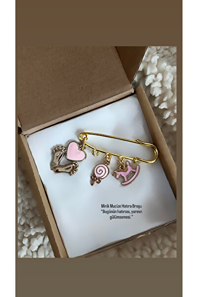 TekinAksesuar15 Bebek Hatıra Broşu – Pembe Figürlü Altın Renk İğneli Broş | Y...