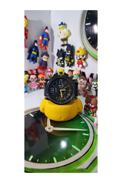 Time&Tech Compact Design Men's Watch with Silicone Strap and Color Detail