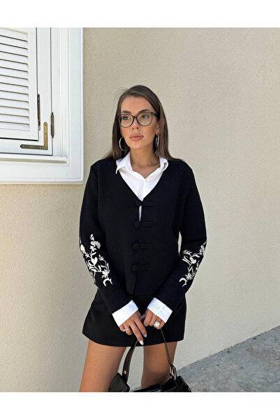 HOPE AND ME Premium Embroidered Buttoned Knitwear Black Cardigan