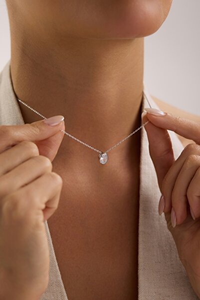 Nereze 925 Ayar Gümüş Rodyum Kaplama Oval Tasarım Tektaş Kolye