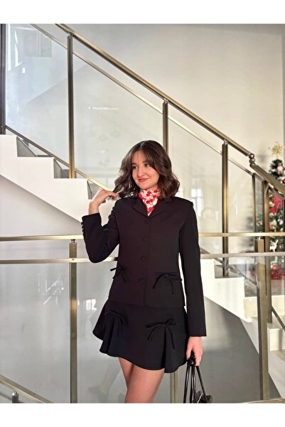 Sude Kızanlıklı Set de fustă și jachetă cu detaliu panglică