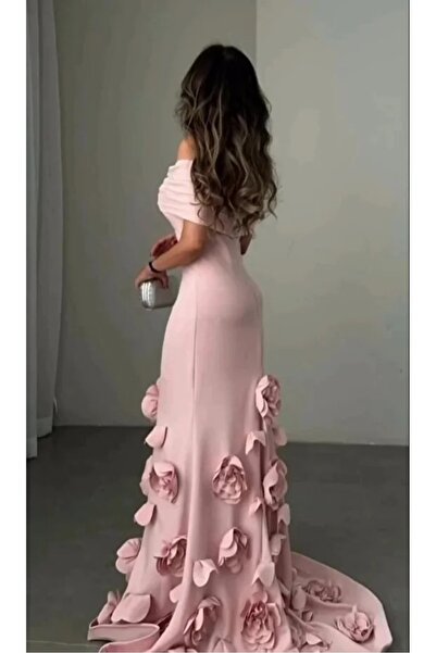 Mazoon Fashion فستان سهرة باربي مزين بورد ثلاثي الابعاد