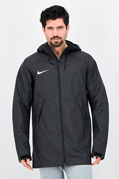 Nike Men Sportswear Fit Outdoor Windbreaker Jacket, Black