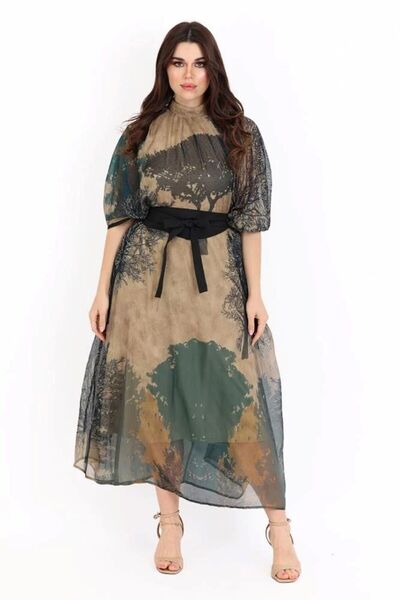 TREASUREISLAND جلابية مشجر بكسرات خفيفة وحزام عريض