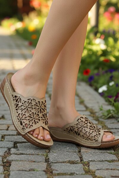 N Napa Shoe Papuci confortabili pentru femei, cu detaliu laser, din piele naturală, cu toc pană NAPA-226L