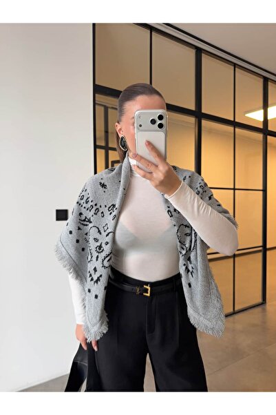 BB Bensu Buyruk DESENLİ TRİKO ŞAL