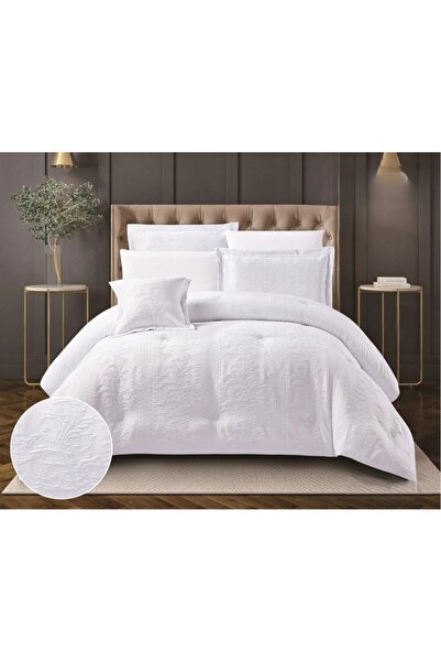 Red Rose Luxurious king-size double bedspread with a patterned design to provide comfort and elegance, size 240*260 cm