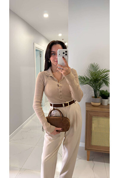 BİRCANÇİL Posti Beige Blouse with Snap Detail
