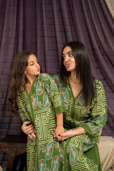 AFandina جلابية أم وبنت فخامة التصميم وجمال التنسيق SM -31