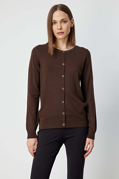 ON Buttoned Knitwear Sweater with Stone Collar