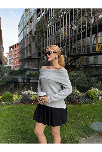 Angel Mia Madonna Collar Sweater Light Gray