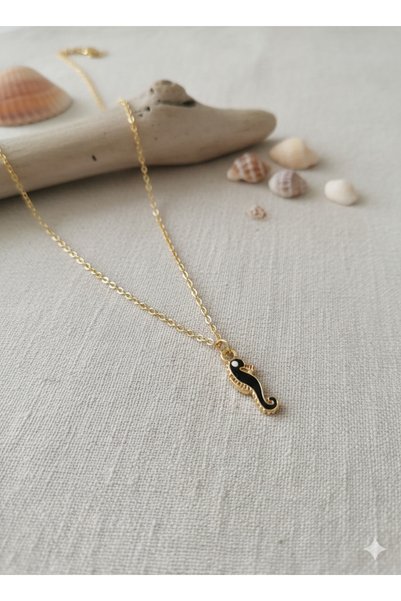 BS JEWELRY قلادة حصان البحر باللون الذهبي، قلادة بتصميم بسيط بطابع بحري