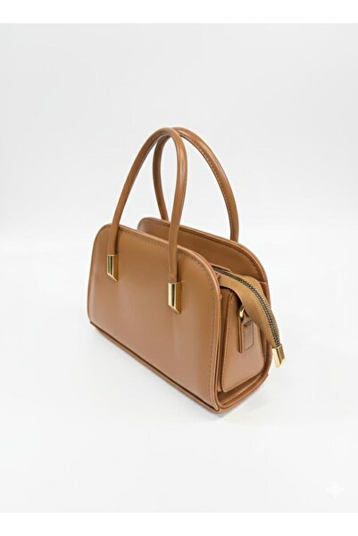 Zealous Πολυτελής τσάντα κομψότητας με χρυσές λεπτομέρειες