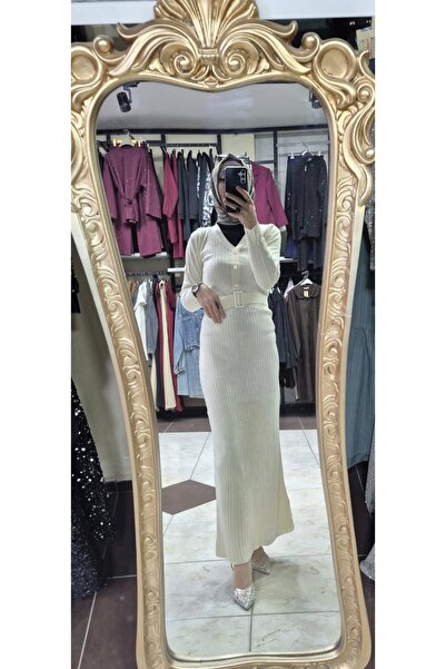 Mintaş V yaka kuşaklı triko elbise