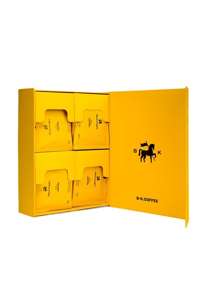 Black Knight Roastery كتاب "الفارس الأسود" لحبوب البن، كتاب الأظرف الكلاسيكية