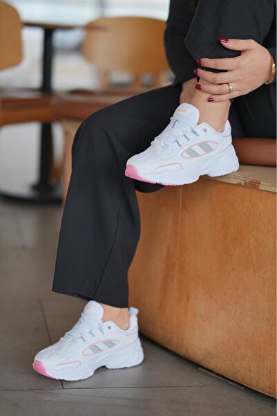 Elvin Shoe حذاء رياضي كاجوال نسائي باللون الأبيض 047