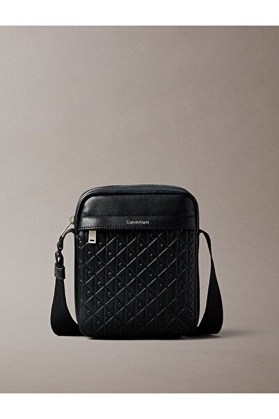 Calvin Klein Erkek Emblem Omuz Çantası