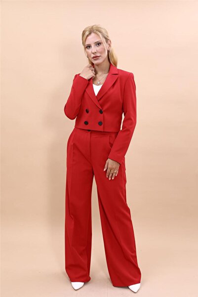 ÖNDER ÖZSOY Buttoned Mini Double-Breasted Jacket & High Waist Pleated Palazzo...