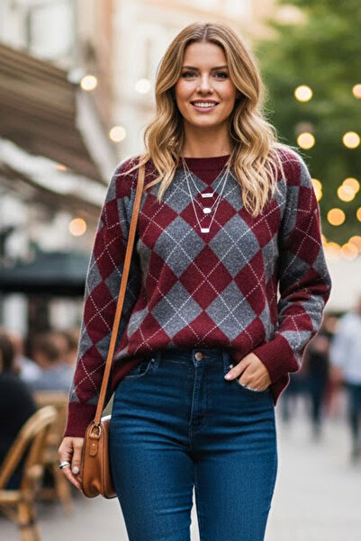 Tarz Cool Women's Burgundy Soft Textured Wide Fit Crew Neck Baklava Knitwear Sweater