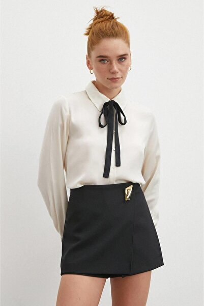 Ecenin Favorileri Ekru Kurdela Detaylı Saten Kadın Gömlek