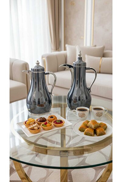 Generic A set of tea and coffee thermoses.