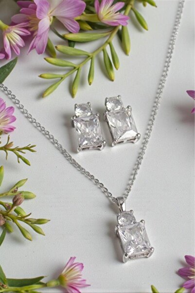 Valmont Accessories Kare Zirkon Taşlı Çelik Kadın Kolye Küpe Seti