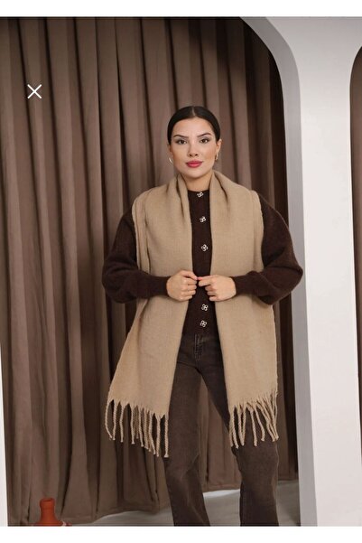 Store وشاح نسائي شتوي بلون واحد مع شراشيب