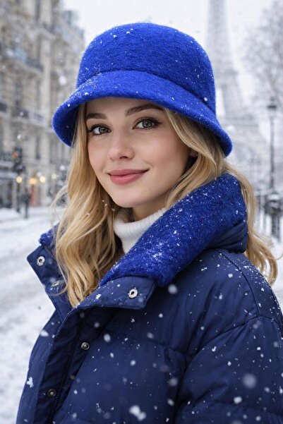 BALIENTE أزرق بلون الكوبالت قبعة نسائية من القطيفة ذات أزرار من اللباد الأزرق