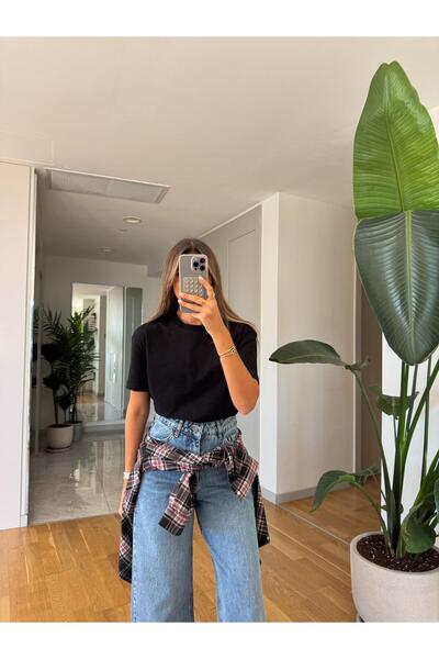 MERVE AKSOY Dilvin Black Stitched Crew Neck T-Shirt - Decorative