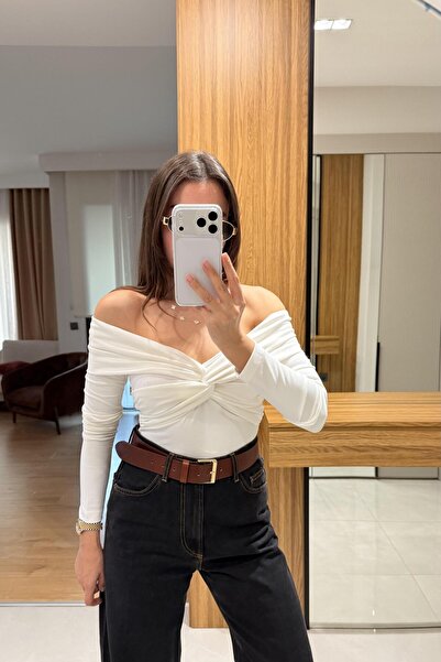 Gizem Ecemiş Frado White Madonna Collar Blouse