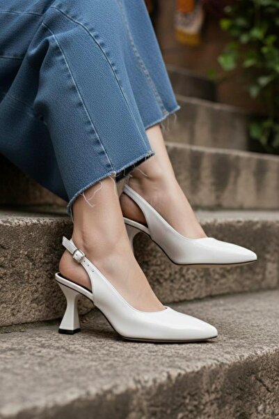 Santamarina Women's Harrmoonnyy White Patent Leather Classic Heeled Shoes