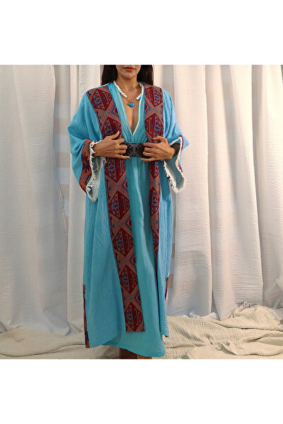 Su Koleksiyon Tarsus Kilim Bordured Woven Kaftan / Turquoise