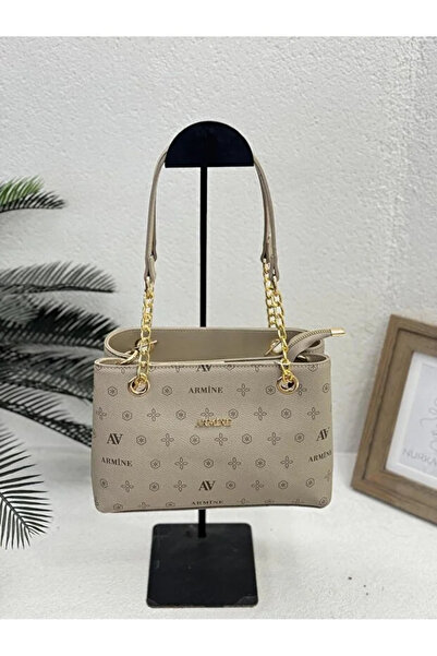 Armine A Timeless and Versatile Handbag That Combines Everyday Chic and Elegance on the Go.