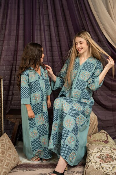 AFandina جلابية الام والبنت راقية بقصة واسعة ونقشة مميزة لأسلوب متفرّدSM -43