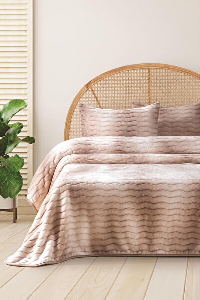 Bella Home Dream Home Double Plush Blanket Set - 220 X 240 cm - Original Boxed Beige