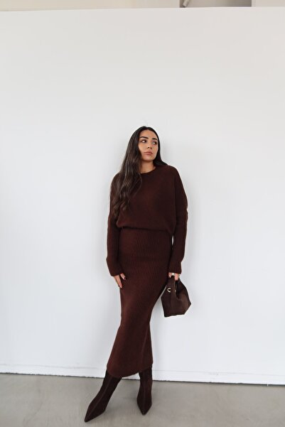 Özge Özgenç Uzun Kollu Yumuşak Dokulu Triko Elbise