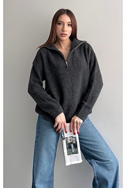 fujya Soft Textured Trucker Collar Zippered Knit Sweater